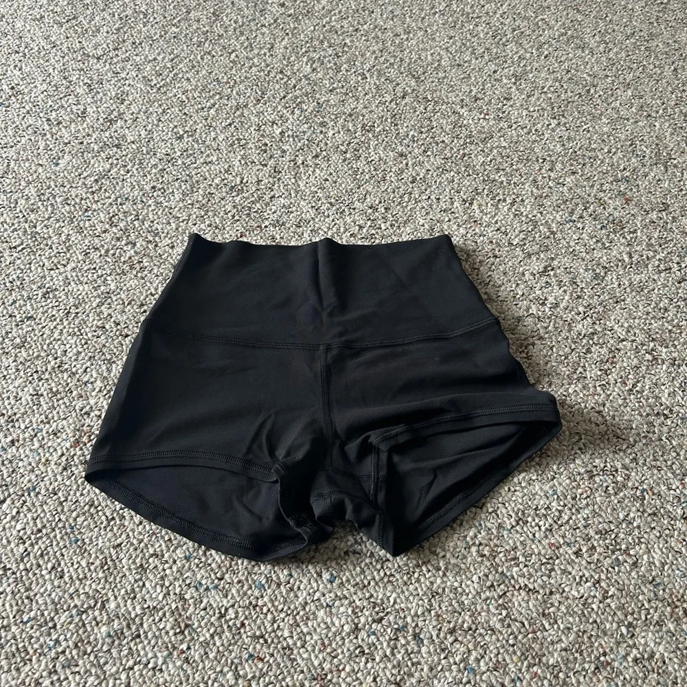 Lululemon Align 2” high rise short - Picture 2 of 5